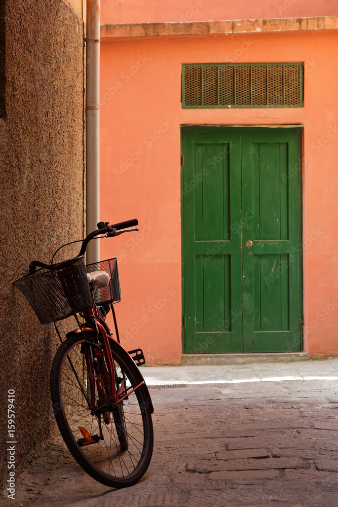 Le vélo est le moyen de transport dans les ruelles de Monterosso