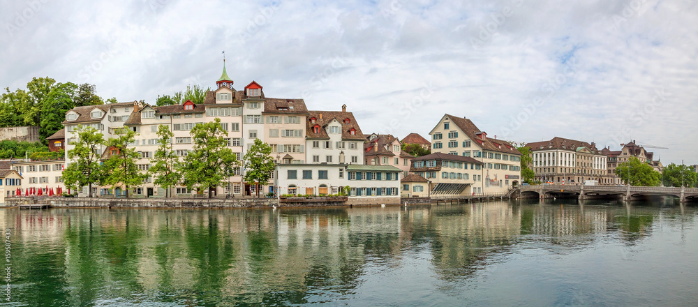 Zurich downtown, Taeufergedenkplatte panorama