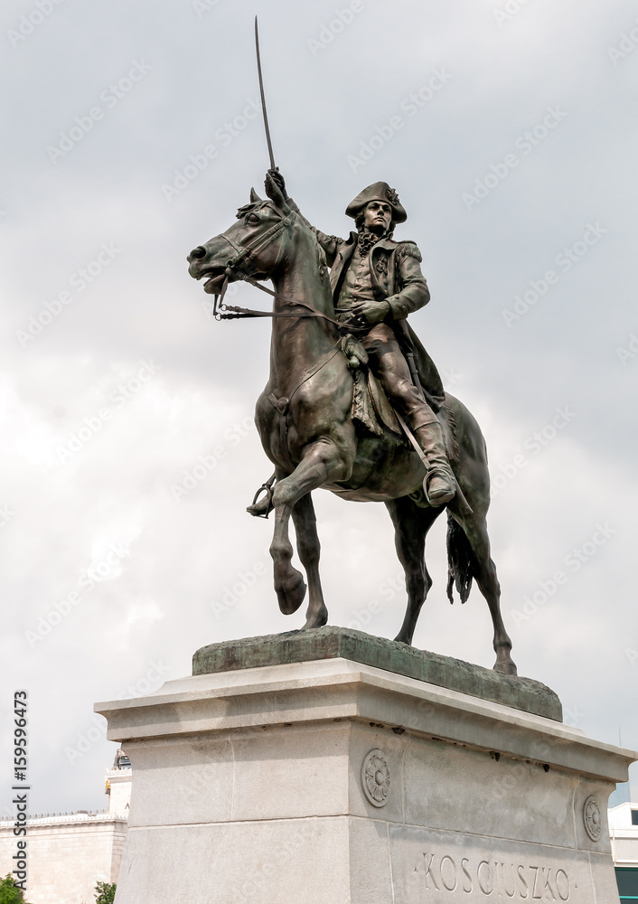 Naklejka premium Tadeusz Kosciuszko Monument near Chicagos shedd aquarium, Illinois, USA