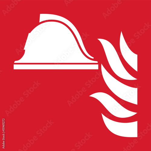 ISO 7010 F004 Collection of firefighting equipment