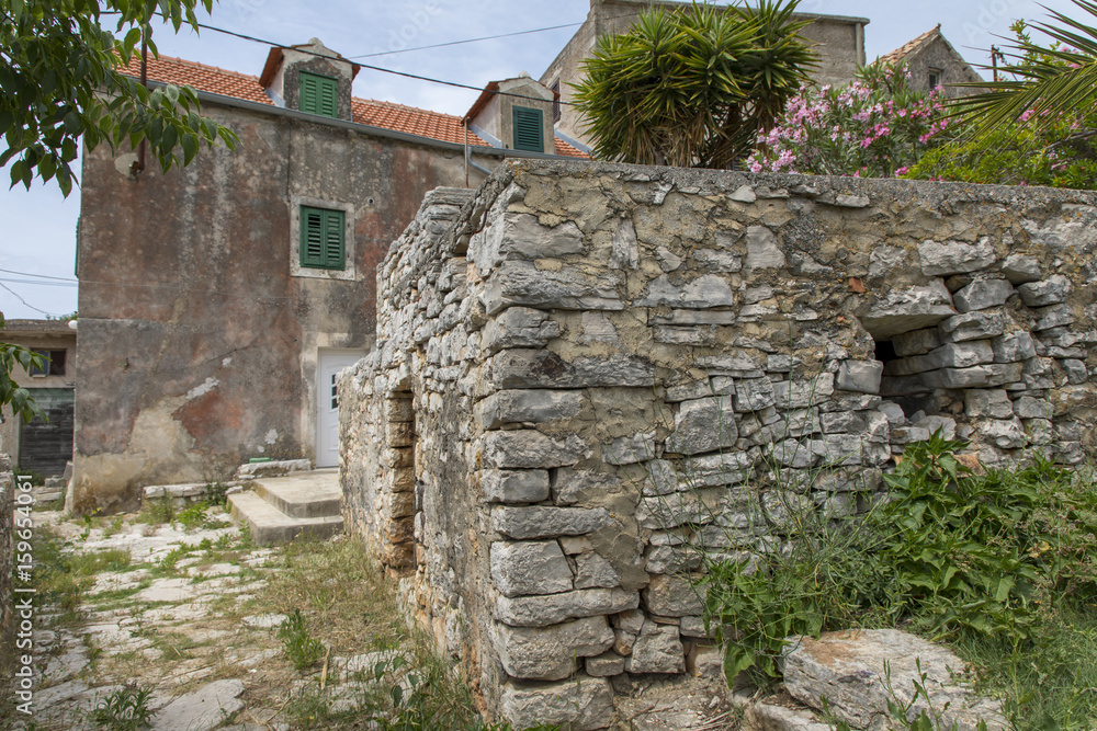 Dorf Selo auf der Insel Zirpe, Kroatien
