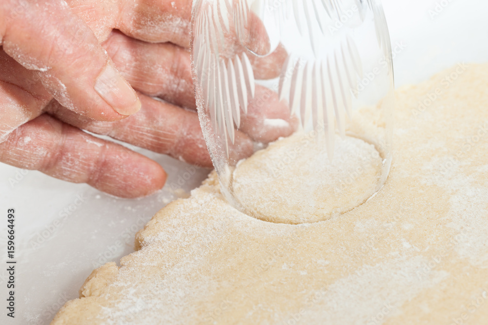 Butter Cookies Preparation : Round cut of cookie's dough Butter Cookies Preparation : Round cut of cookie's dough