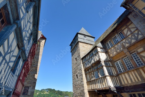 L'architecture des belles bâtisses de la ville de Tréguier  photo