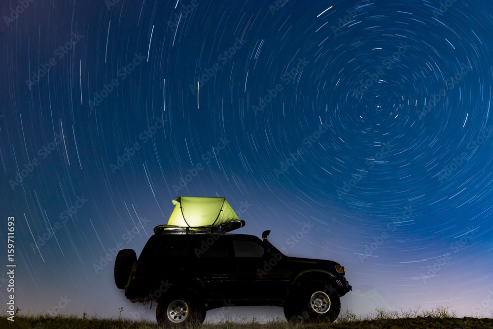 Obraz premium camp in tents under the stars