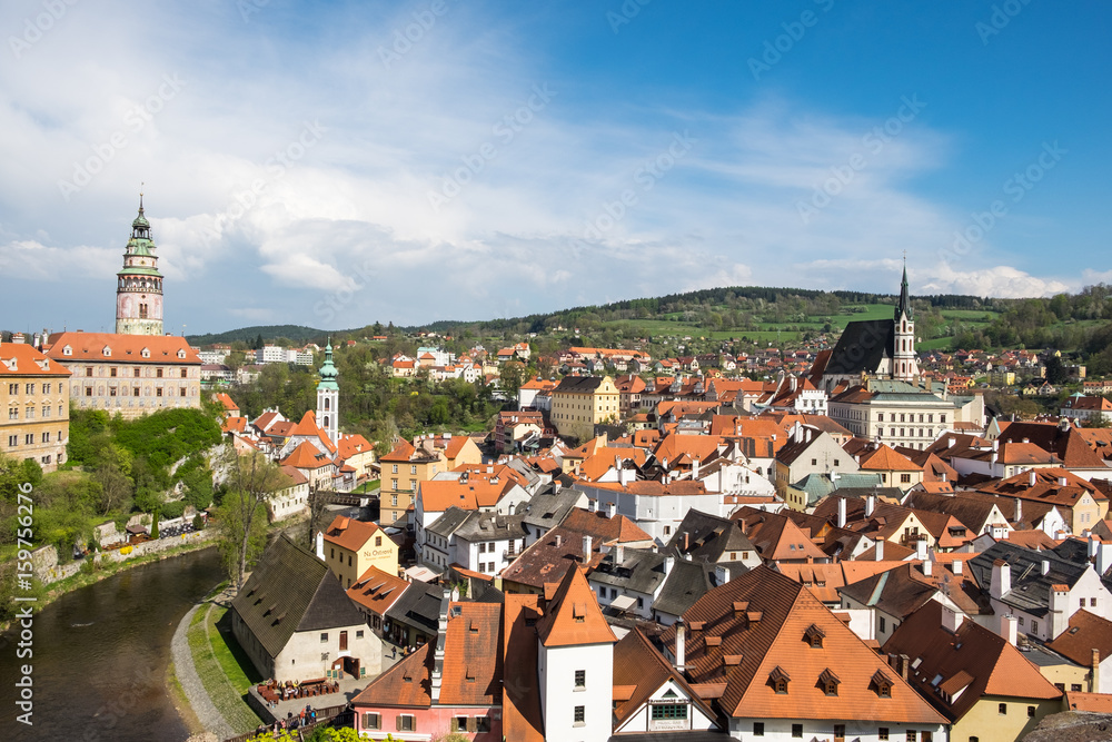 Fototapeta premium riverside village background hill