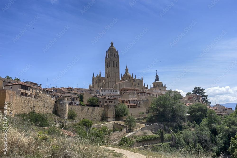 Vistas de la ciudad medieval de Segovia, España Vistas de la ciudad medieval de Segovia, España