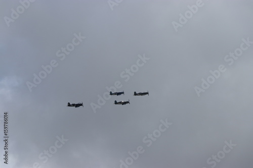 Foto Four Vought F4U Corsair  fly in formation