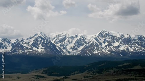 Wallpaper Mural The snowy peak. Torontodigital.ca