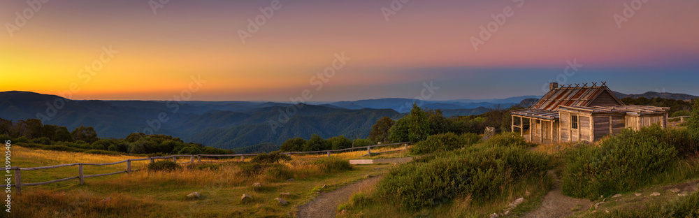 Sunset above Craigs Hut  in the Victorian Alps, Australia - obrazy, fototapety, plakaty 