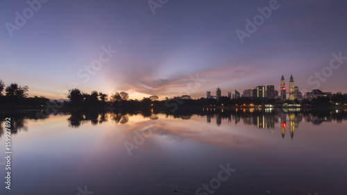 Canvas Print Kuala Lumpur, Malaysia skyline at Titiwangsa Park.