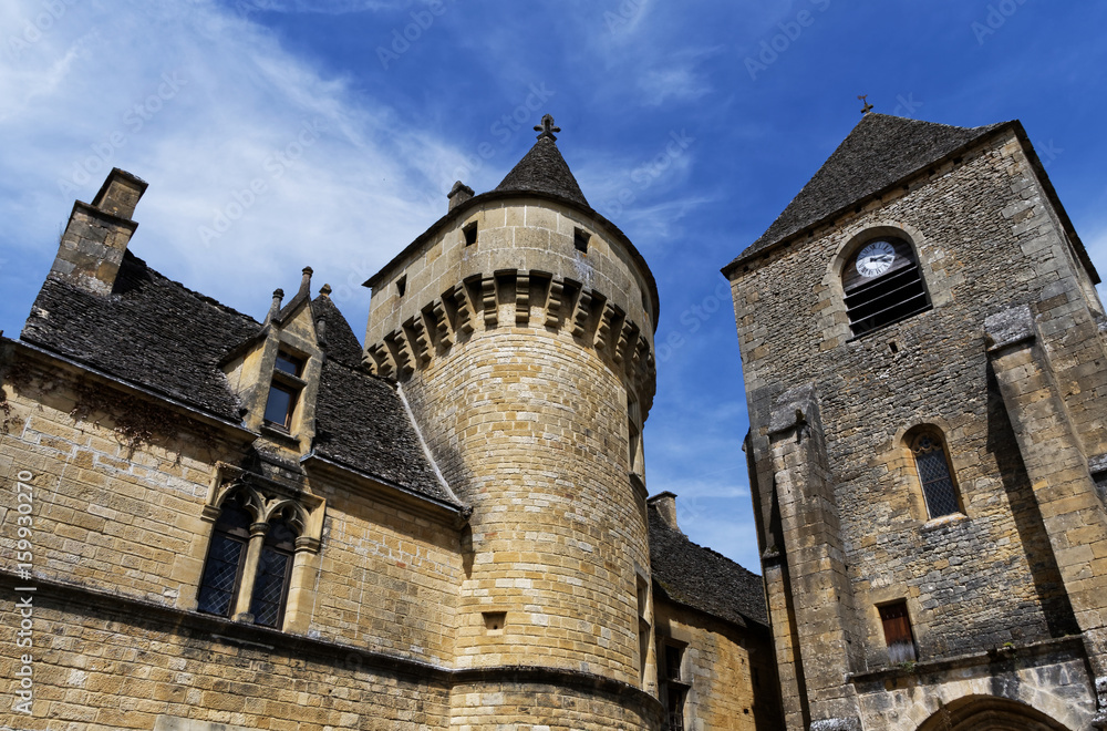Château et église de Sain-Geniès