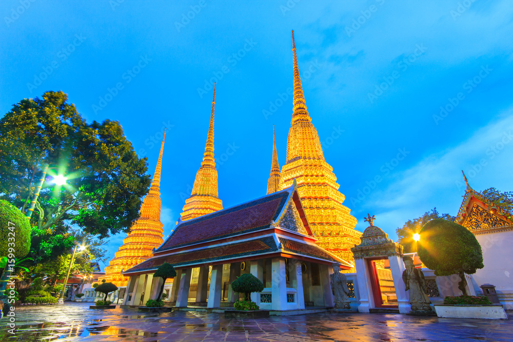 Fototapeta premium Wat Pho Temple or Wat Phra Chetuphon in Bangkok, Thailand.