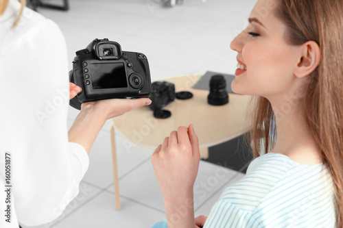 Female instructor showing c...
