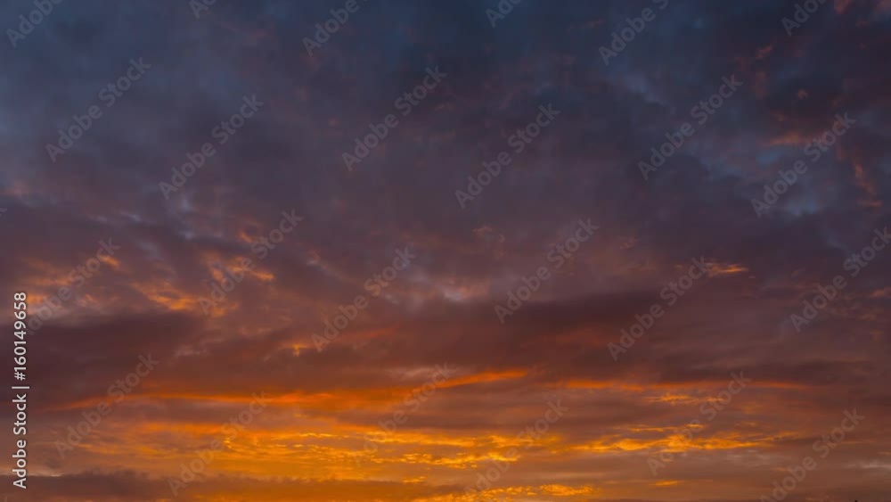 Dawn of the sky and dramatic clouds, time-lapse
Dawn of the sky and dramatic clouds, time-lapse
