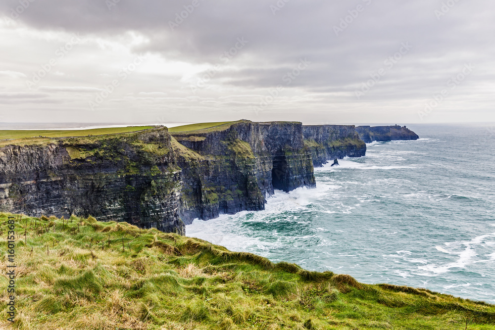 Cliffs of Moher Cliffs of Moher