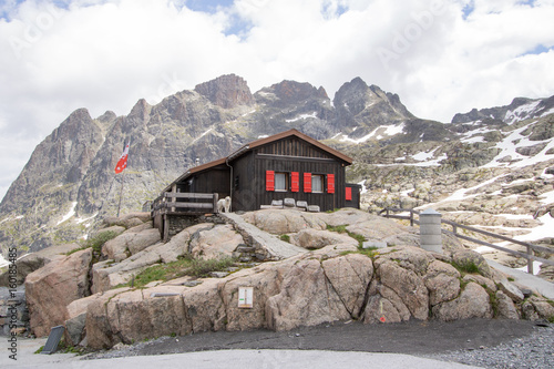 Cabane du Vieux-Emosson