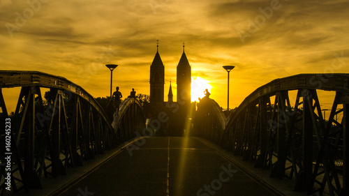 sylwetka-freiburg-wiwilli-bridge