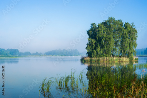 Wiosna nad wodą