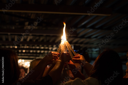 Foto Candles Association to One flame
