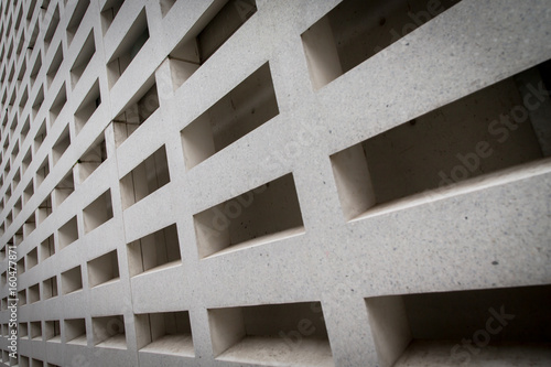 Grid wall