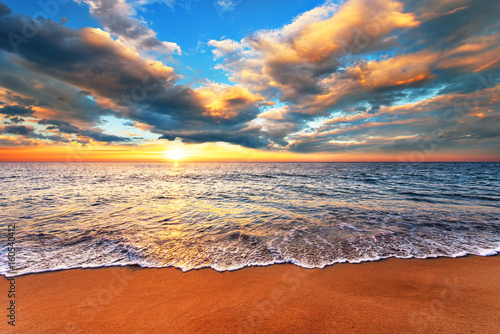 Fototapeta Naklejka Na Ścianę i Meble -  Shoot in the morning with amazing sunrise sky.