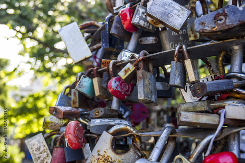 Wallpaper Mural locks of love Torontodigital.ca