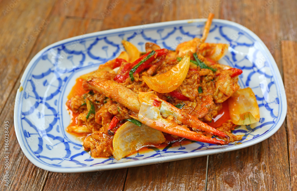 Stirred Fried Crab with Garlic, Pepper, Curry Powder. Stirred Fried Crab with Garlic, Pepper, Curry Powder.