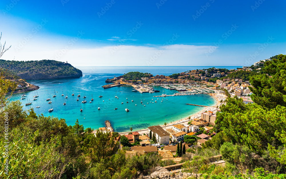 Port de Soller Hafen Bucht Mallorca Spanien Mittelmeer