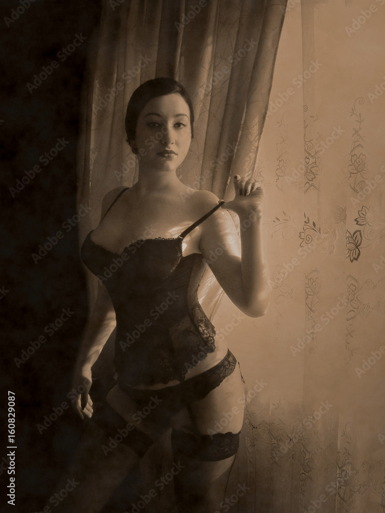 Vintage and retro style sexy women in lingerie at bedroom foto de Stock |  Adobe Stock