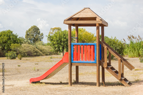 Wallpaper Mural Giochi solitari, scivolo Torontodigital.ca