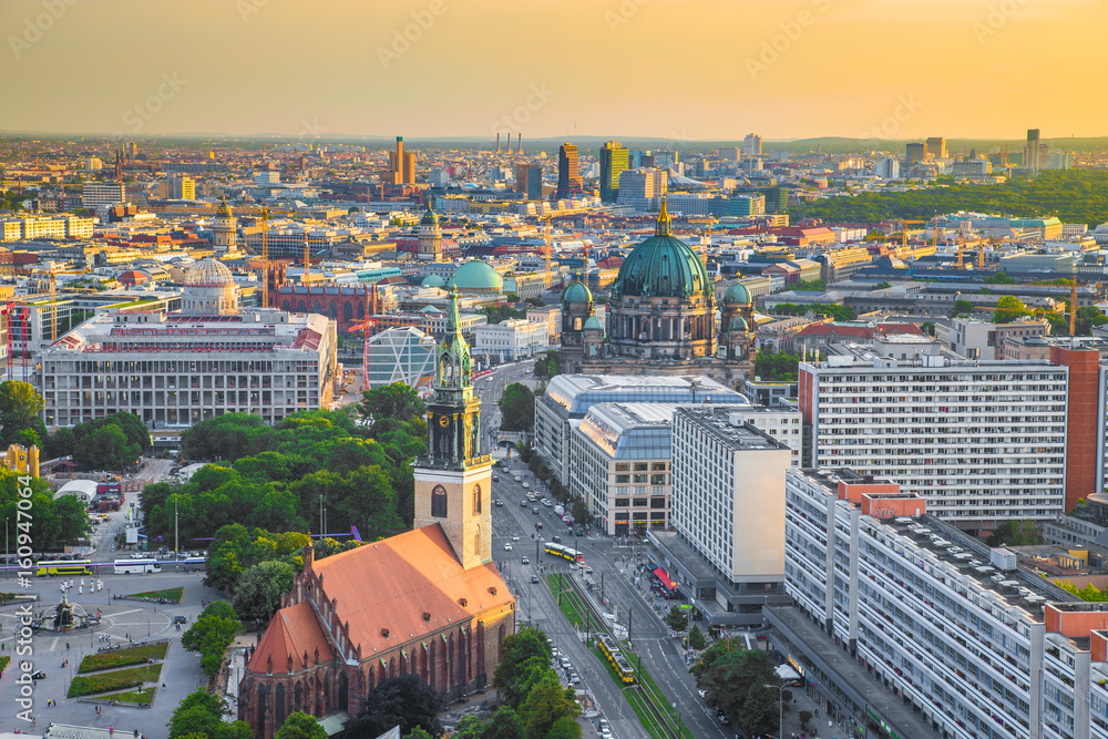 Obraz premium Aerial view of Berlin with Marienkirche and Berlin Cathedral at sunset, Germany