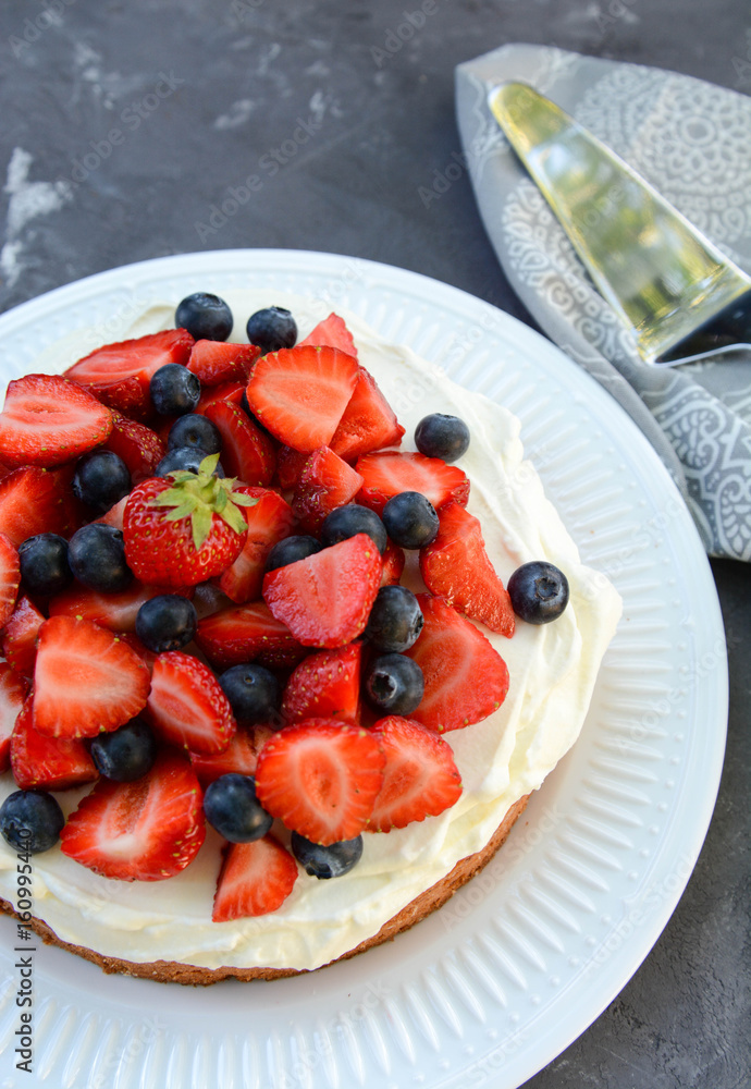 Pie with ricotta and fresh berries. Pie with ricotta and fresh berries.