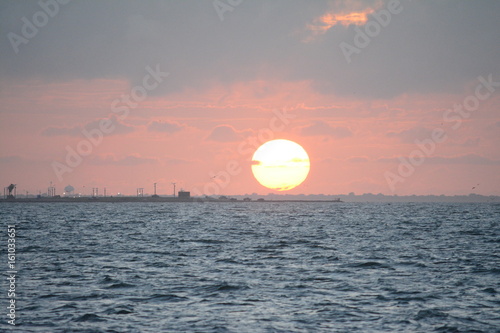 Fototapeta Naklejka Na Ścianę i Meble -  Fiery sunset over ocean