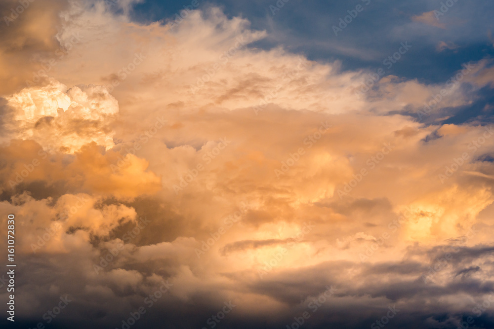 Fototapeta premium blue sky and clouds on sunlight in summer background.