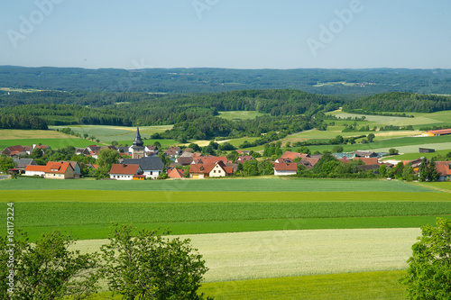 Dorf im Grünen