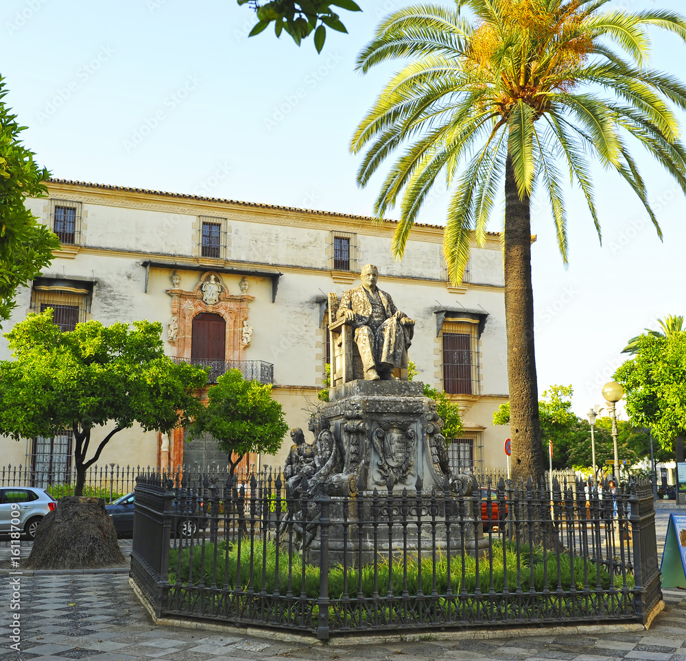 Plaza de la Alameda Cristina, monumento al Marqués de Casa Domecq
