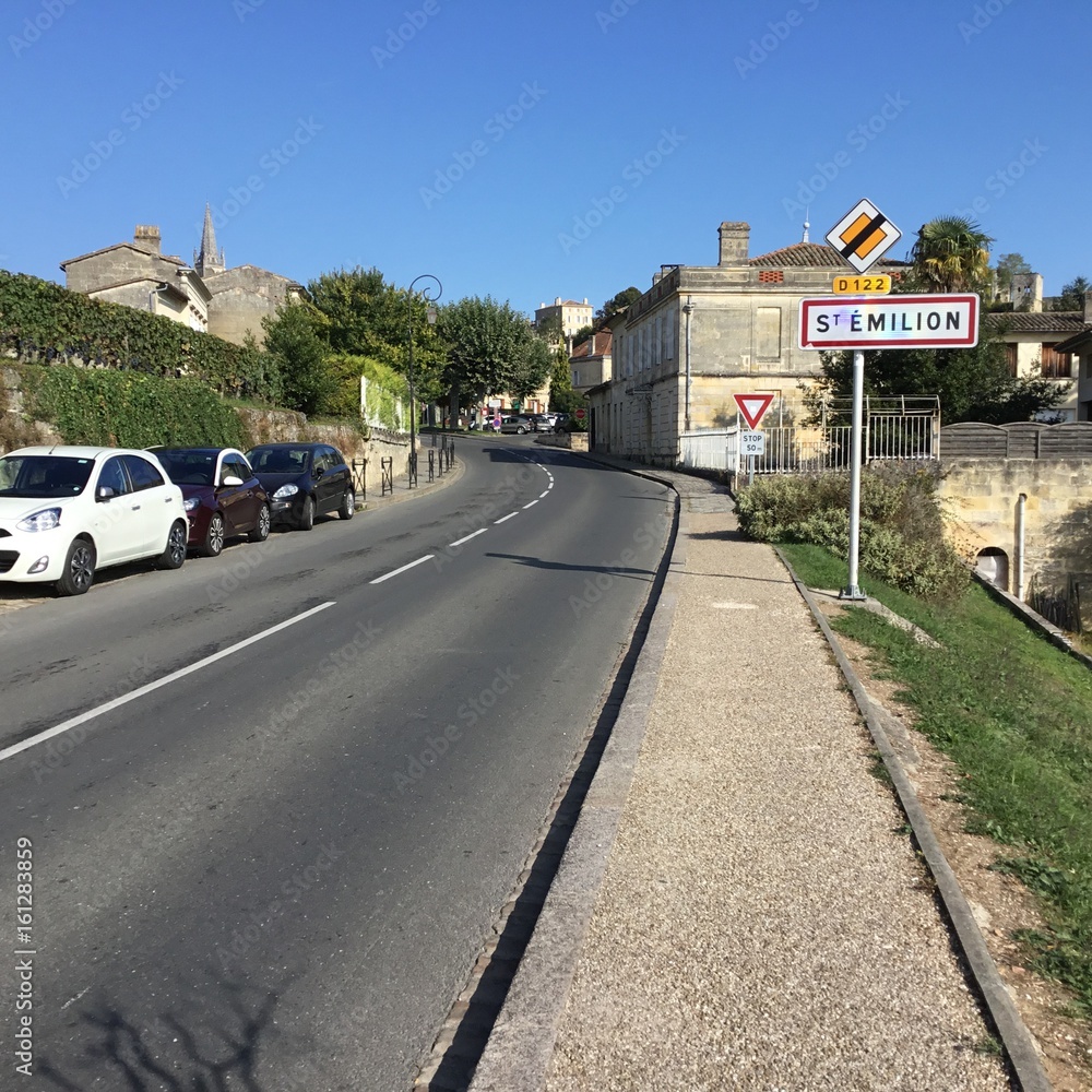 Fototapeta premium Entré de la ville de Saint Emilion