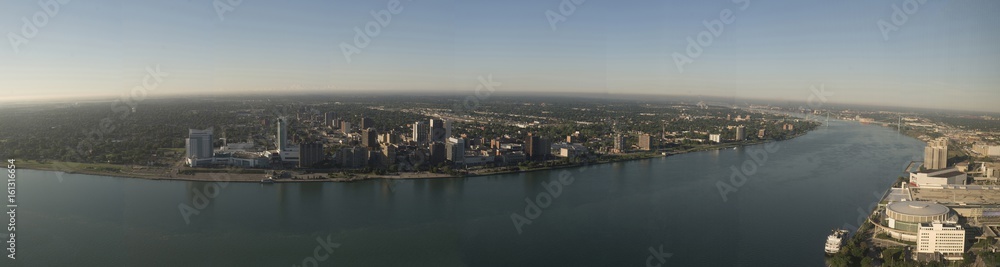 Canada skyline from Detroit, MI
