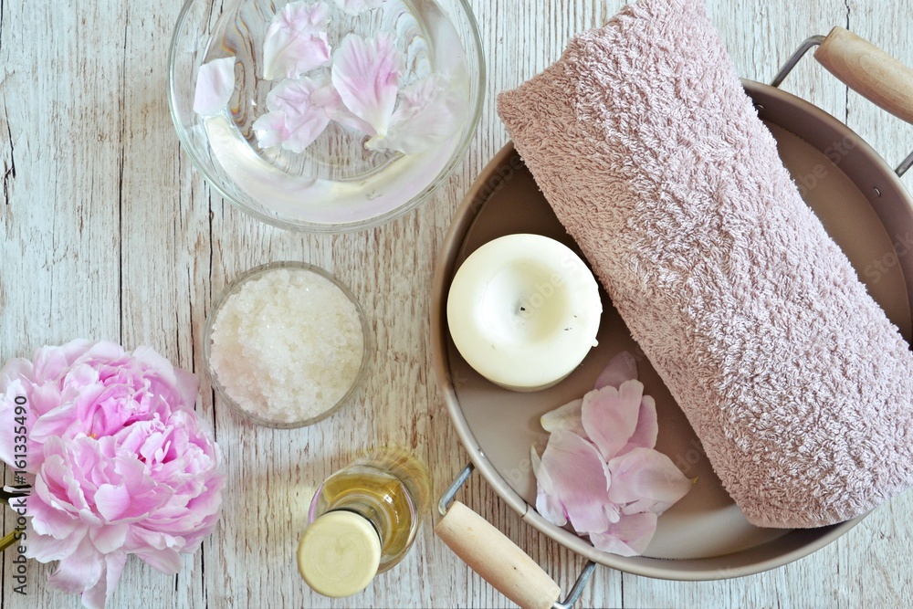 Aromatherapy bath, spa and massage Aromatherapy bath, spa and massage