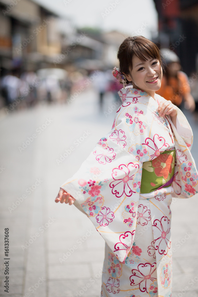 着物の女性・京都