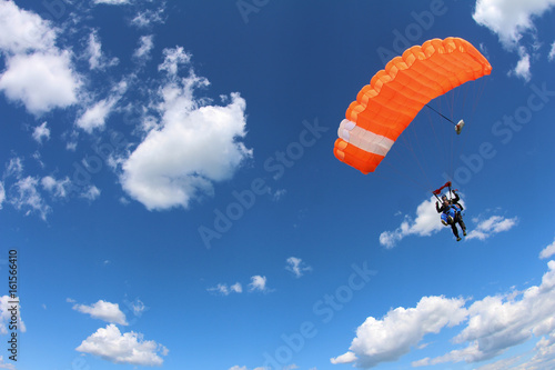 Cuadro en lienzo Tandem parachuting