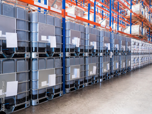 Container for solvent storage in the warehouse and factory,plastic storage drum
