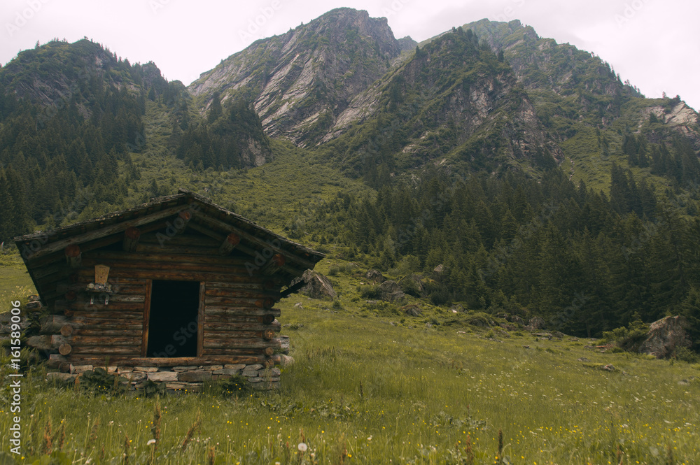 Schutzhütte in den Alpen