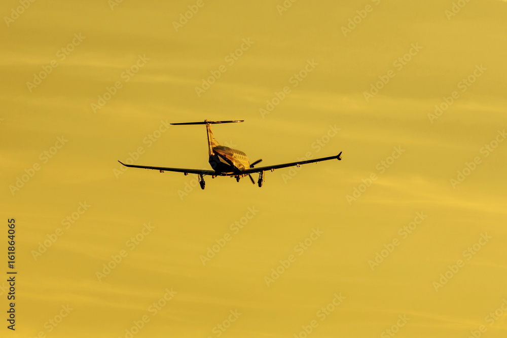Single turboprop aircraft landing aircraft. Single turboprop aircraft landing aircraft.