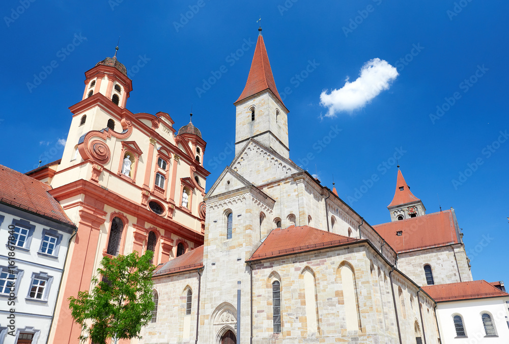 Ellwangen an der Jagst: Stadtkirche und St. Vitus