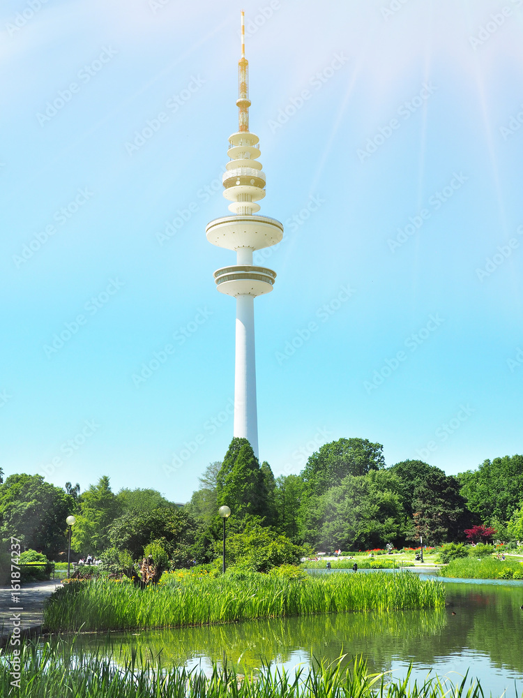 Naklejka premium Fernsehturm in Hamburg