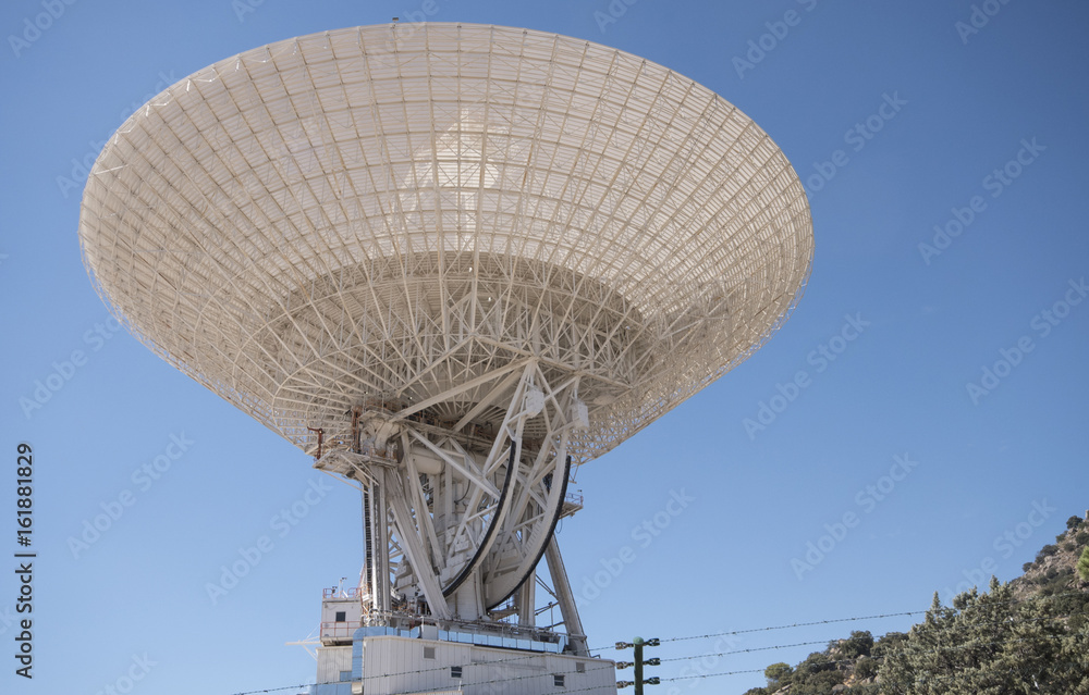 NASA Deep Space antenna wjich will send the signal to make Rosetta crash into the comet on Septembewr 30 2016