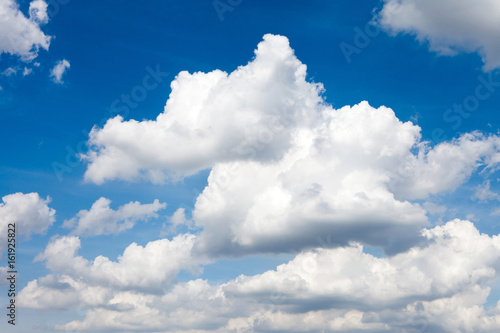 Fototapeta Naklejka Na Ścianę i Meble -  blue sky with cloud close up