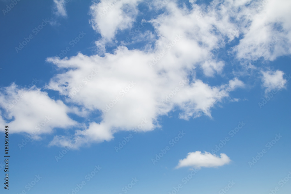 Fototapeta premium Clear blue sky background