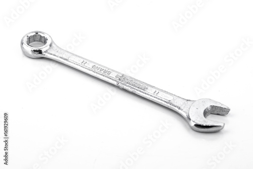 Isolated Spanner Open-Close End